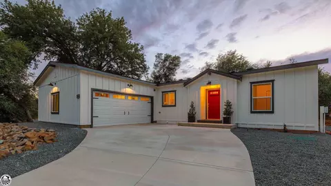 19216 Rockridge Way, Sonora, CA 95370