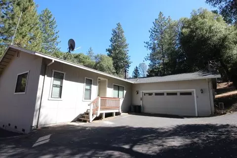 19269 Ferretti Rd, Groveland, CA 95321