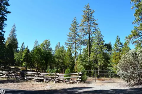 Confidence Road, Twain Harte, CA 95383