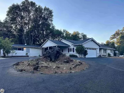 19420 Hess Ave, Sonora, CA 95370