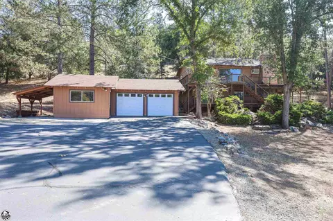 19975 Deerbrush Ct, Groveland, CA 95321