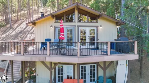 20191 Pine Mountain Dr, Groveland, CA 95321