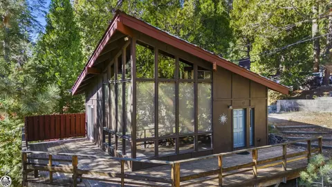28707 Herring Creek Ln, Strawberry, CA 95375