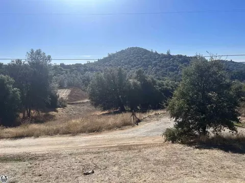 125 Crooked Ln, Sonora, CA 95370