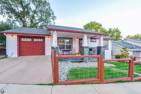 129 Woodside Dr, Sonora, CA 95370