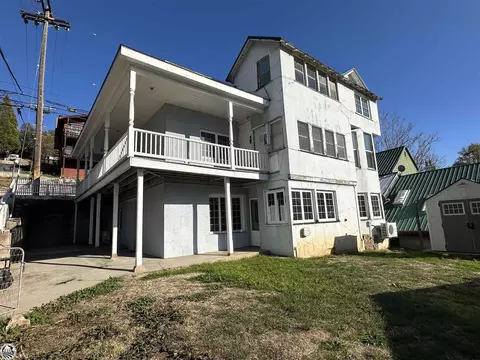 64 N Stewart St, Sonora, CA 95370