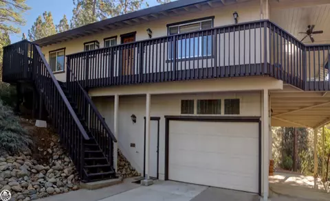 12050 Breckenridge Rd, Groveland, CA 95321