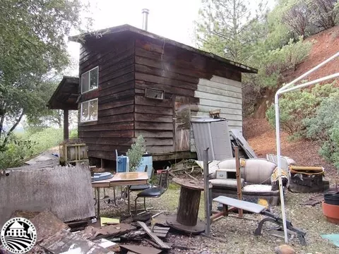 27447 Laikam Ln W, Columbia, CA 95310