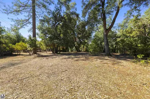 22992 Lazy Z Ln, Sonora, CA 95370