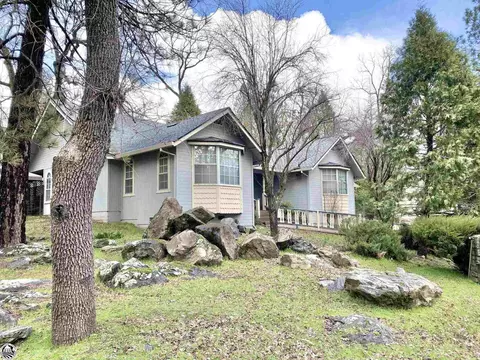 19410 Pleasant View Dr, Groveland, CA 95321