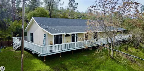 8581 French Flat Rd, Jamestown, CA 95327