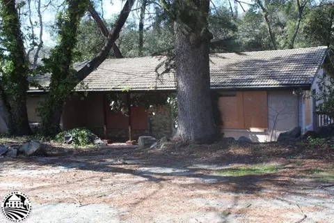 13545 Mono Way, Sonora, CA 95370