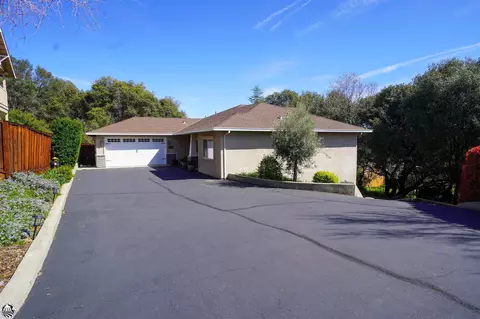 10901 Martin Terrace Ct, Sonora, CA 95370