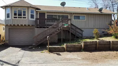 18385 Hodge Ave, Tuolumne, CA 95379