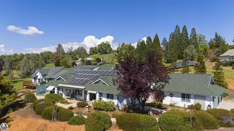 16160 Ridgewood Dr, Sonora, CA 95370