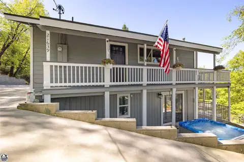 21639 Crystal Lake Dr, Sonora, CA 95370