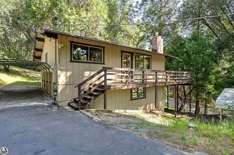 21762 Crystal Falls West Dr, Sonora, CA 95370