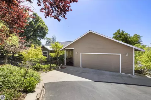 17313 Valley Oak Dr, Sonora, CA 95370