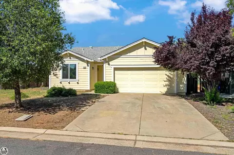 320 Copper Crest Dr, Copperopolis, CA 95228