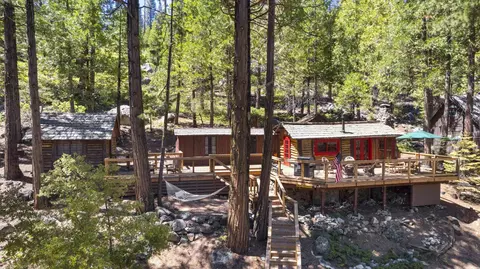 21 Highland Way, Pinecrest, CA 95364
