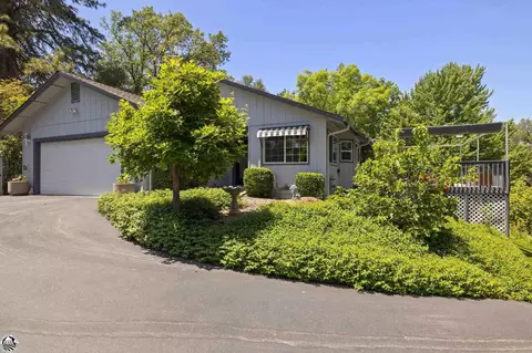 23697 Porcina Way, Columbia, CA 95310