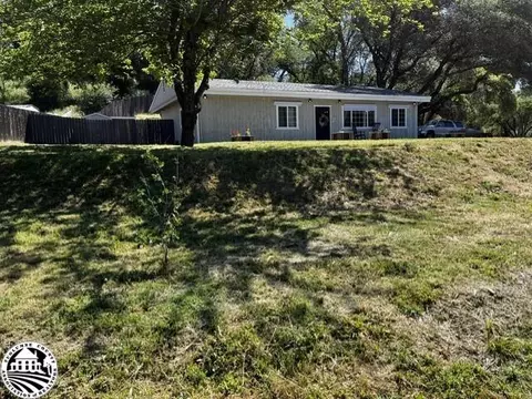 19161 Hillsdale Dr, Sonora, CA 95370