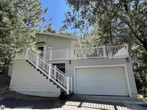 16605 Creekside Dr, Sonora, CA 95370