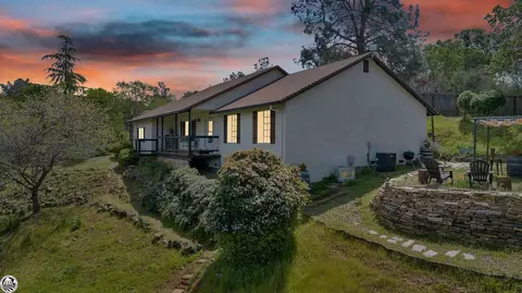 7564 Sparrowk Rd, Valley Springs, CA 95252