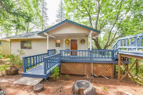 16755 Hackamore Ct, Sonora, CA 95370