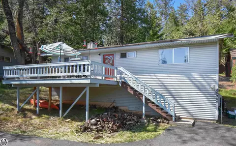 20904 Lama Teumete Rd, Mi Wuk Village, CA 95346