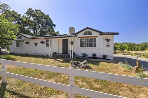 18140 Tinnin Rd, Sonora, CA 95370