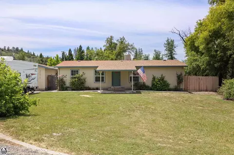 20575 Willow Springs Dr, Soulsbyville, CA 95372