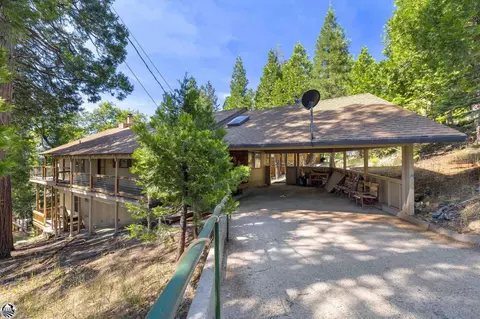 24004 Lama Rd, Mi Wuk Village, CA 95346