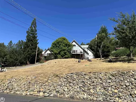 12786 Mt Jefferson Ct, Groveland, CA 95321