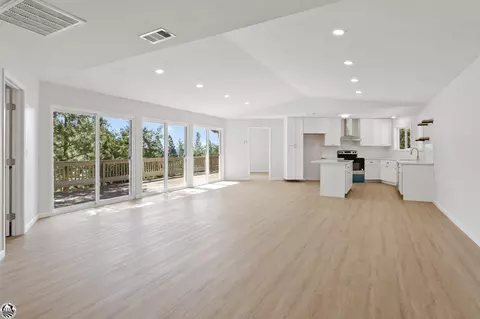 23984 S Oxbow Ln, Sonora, CA 95370