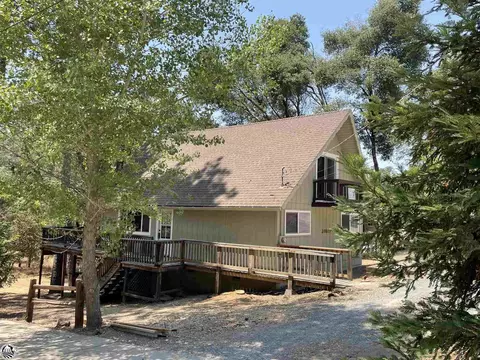 20803 Ferretti Rd, Groveland, CA 95321