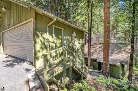 29637 Kerns Dr, Cold Springs, CA 95335
