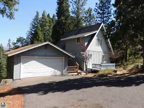 20748 Point View Dr, Groveland, CA 95321