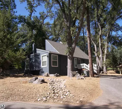 19420 Reid Cir, Groveland, CA 95321