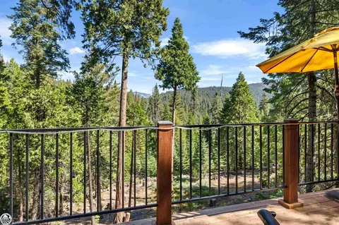29517 Kerns Dr, Cold Springs, CA 95335
