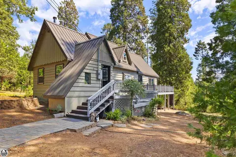 23585 Highway 108, Twain Harte, CA 95383