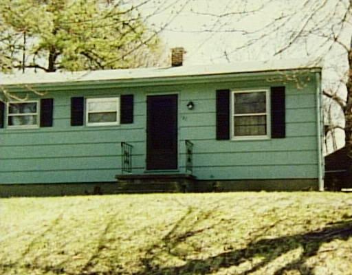 131 Hudson St, Springfield, MA 01118 photo 1