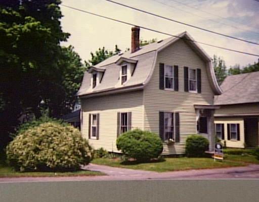 38 Wright St, Stoneham, MA 02180 photo 1