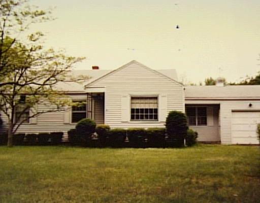 778 Grayson Dr, Springfield, MA 01119 photo 1