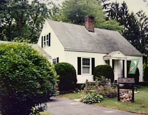 155 Quaker Rd, Springfield, MA 01118 photo 1