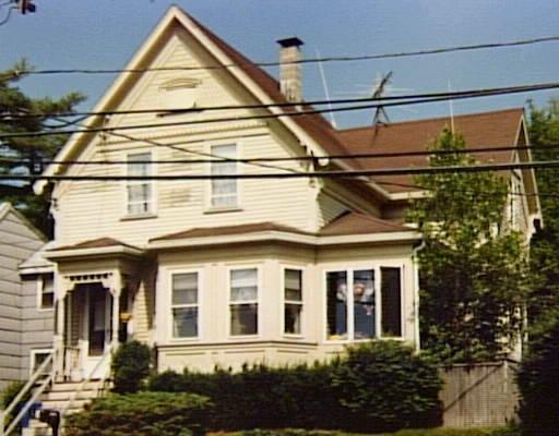 106 E Main St, Gloucester, MA 01930 photo 1