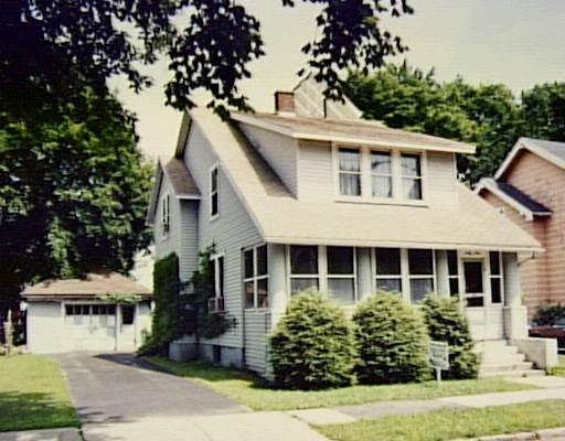 69 Rochelle St, Springfield, MA 01109 photo 1