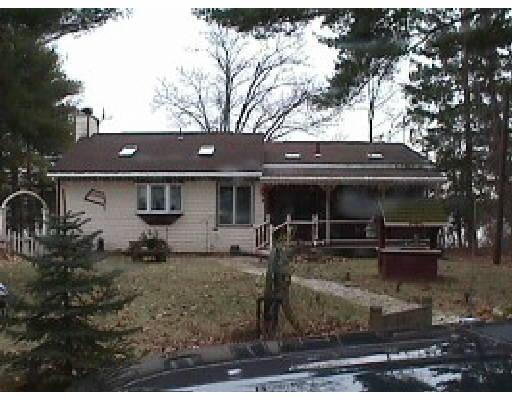 2 Pine Ln, Brookfield, MA 01506 photo 1