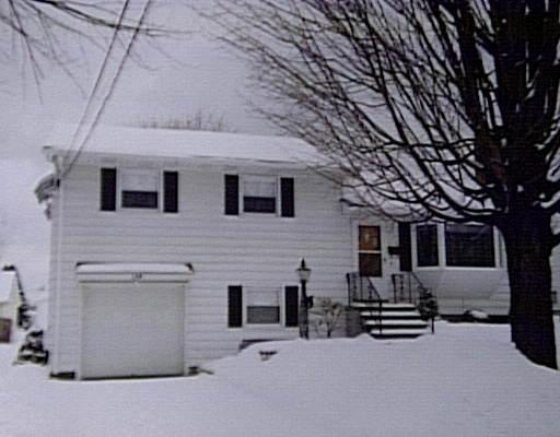 139 Enfield St, Springfield, MA 01151 photo 1