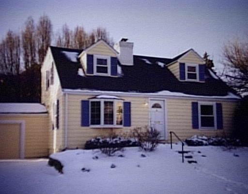 1 Madison Rd, Marblehead, MA 01945 photo 1